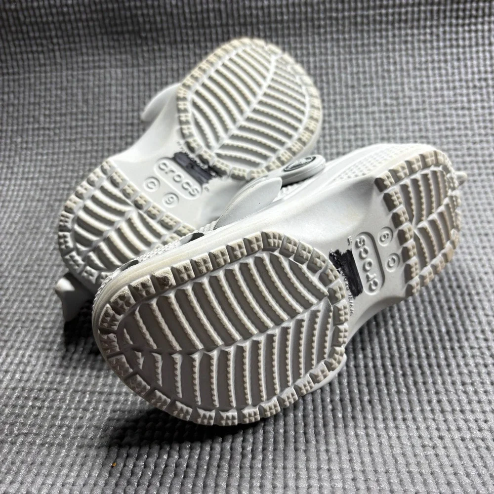 Crocs Clogs Kids Size C9 Grey Shark Classic Novelty Slip On Water Shoes Beach